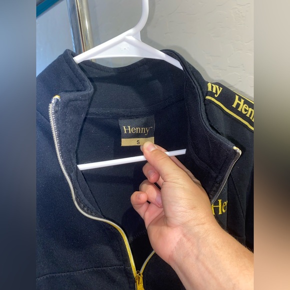 Henny brand zip up collar brand new worn once - Picture 2 of 3